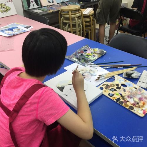 在画布与光影之间 焦点美术培训学校的匠心育人之路